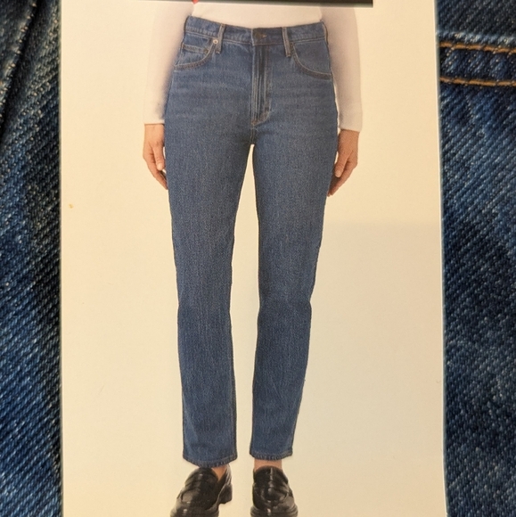 NWT Women's Blue Jeans By Kirkland Size 10 High Rise Straight - Picture 1 of 9